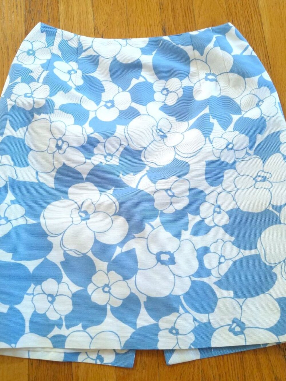 Talbots Petites Women's Blue White Floral Print Skirt Size 4 USA